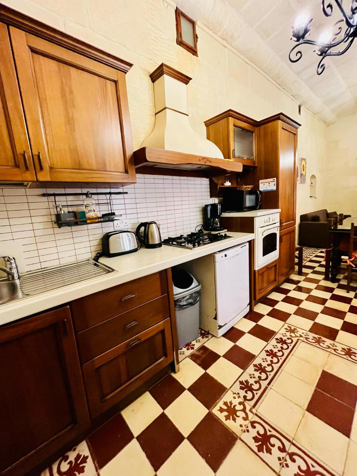 Ta Majsi Farmhouse With Indoor Heated Pool San Lawrenz Exterior photo